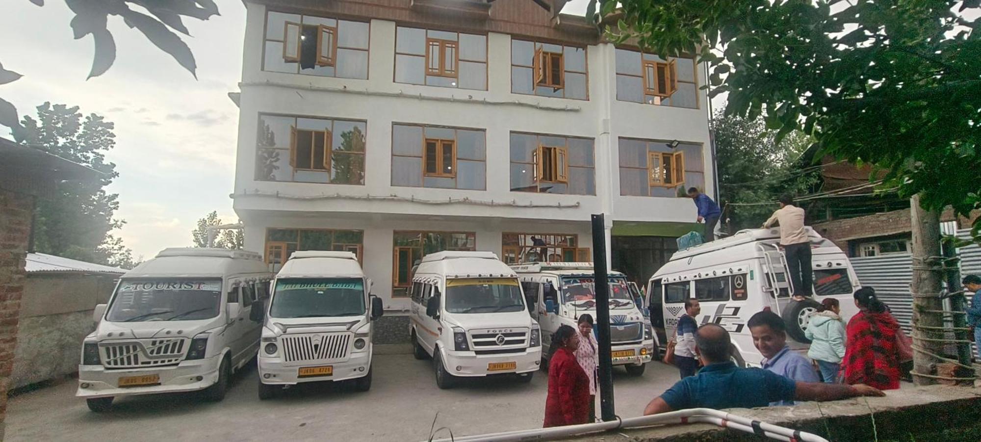 Gulmarg Gs Residency Hotel Esterno foto