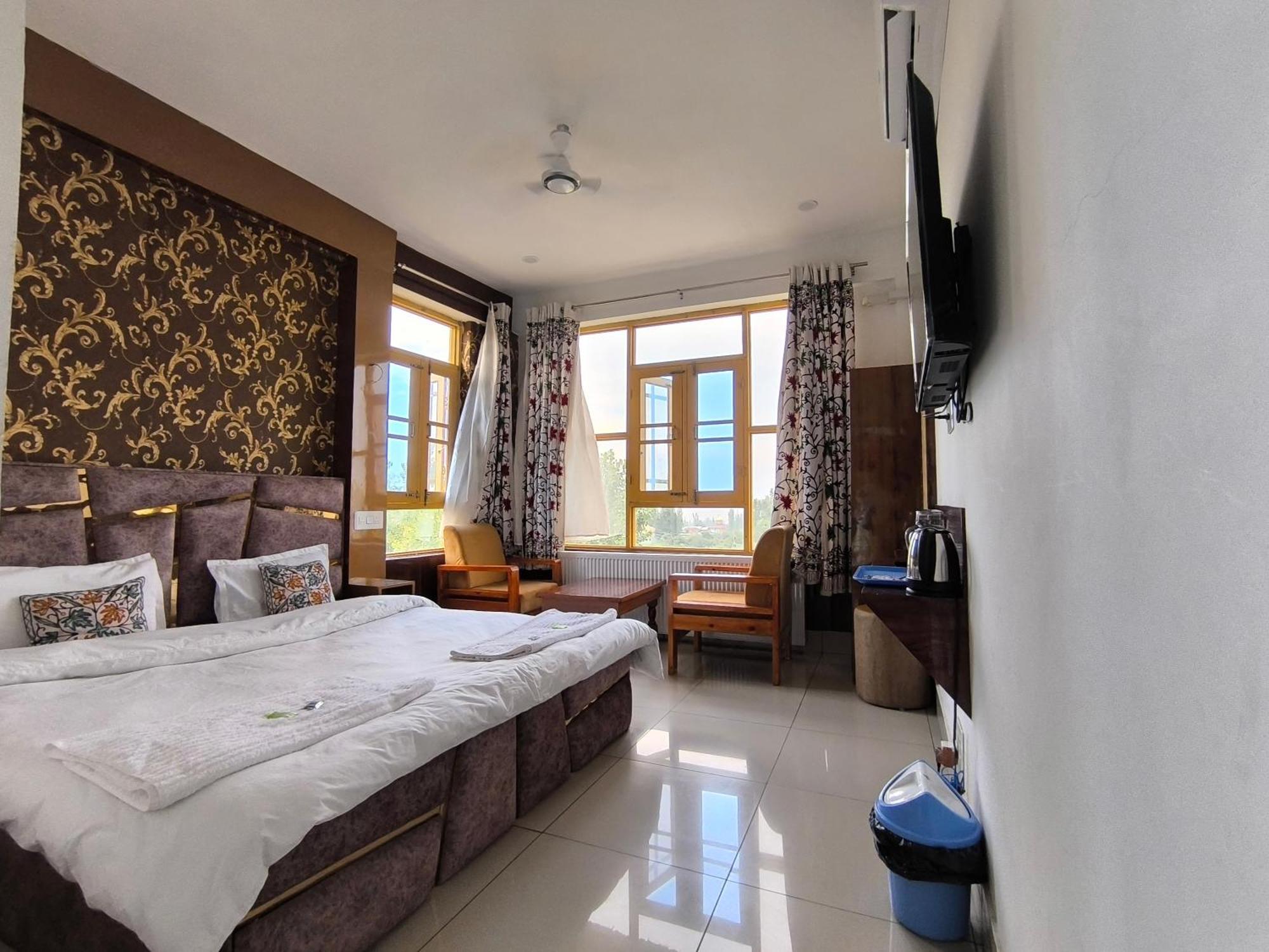 Gulmarg Gs Residency Hotel Esterno foto