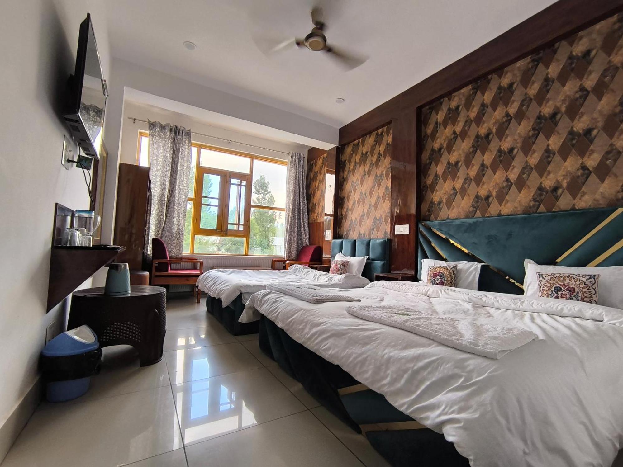 Gulmarg Gs Residency Hotel Esterno foto
